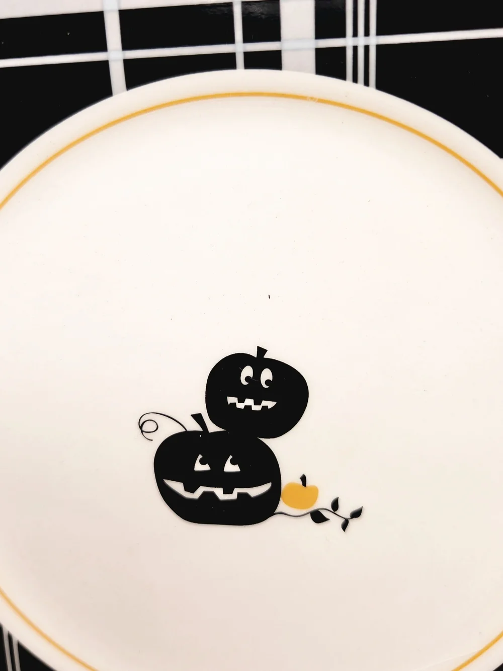TAG Halloween Plaid Ceramic 7